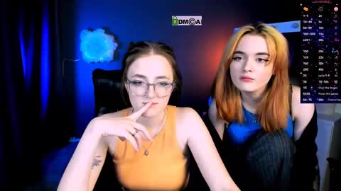 luna_berryy online show from February 14, 2025, 3:43 am