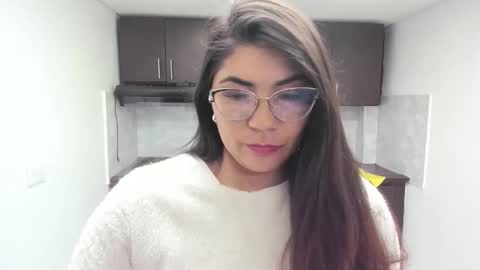 luna  online show from October 21, 2025, 11:22 am