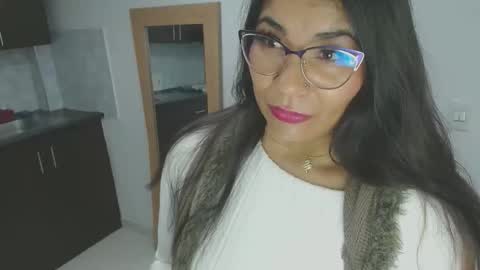 Snapshot of luna_dumont chatting on April 5, 2026, 10:56 am luna online show from April 5, 2026, 10:56 am