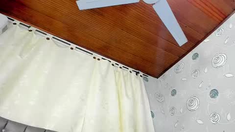 Luna Eva online show from January 14, 2025, 5:34 pm