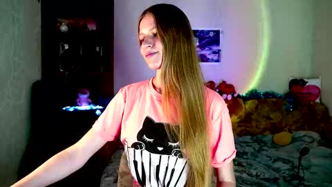 Snapshot of luna_evan chatting on December 22, 2025, 12:35 pm luna_evan online show from December 22, 2025, 12:35 pm