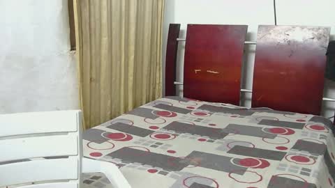 Snapshot of luna_feer chatting on January 6, 2026, 2:48 am luna fer online show from January 6, 2026, 2:48 am