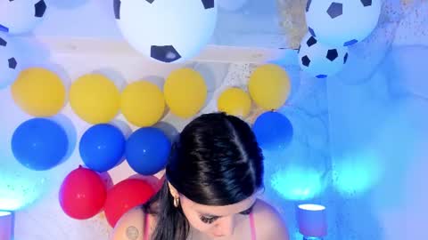 luna_ferrari online show from June 26, 2026, 1:04 pm