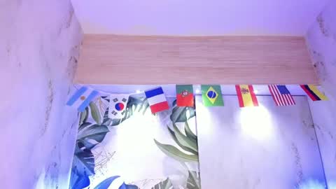 luna_ferrari online show from July 6, 2026, 1:30 pm