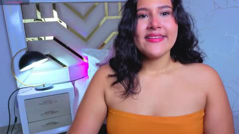 Snapshot of luna_jonez2 chatting on November 18, 2025, 11:14 am Luna Jonez online show from November 18, 2025, 11:14 am