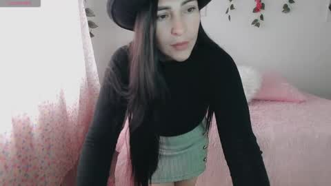 Snapshot of luna_lgomez chatting on November 11, 2025, 12:49 pm luna online show from November 11, 2025, 12:49 pm