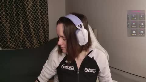 Snapshot of luna_loveeee chatting on October 26, 2025, 3:45 am luna_loveeee online show from October 26, 2025, 3:45 am