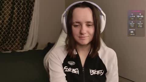 Snapshot of luna_loveeee chatting on November 27, 2025, 3:41 am luna_loveeee online show from November 27, 2025, 3:41 am