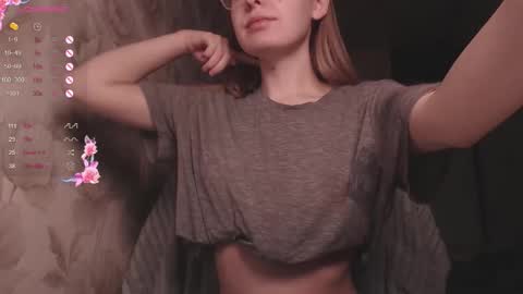 Luna online show from February 19, 2026, 9:33 pm