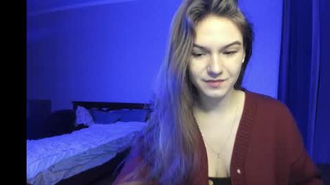 Snapshot of luna_lust_21 chatting on December 1, 2025, 4:17 am Luna online show from December 1, 2025, 4:17 am