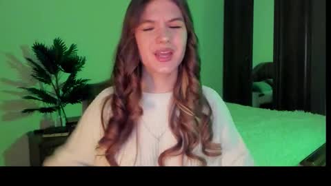 Snapshot of luna_lust_21 chatting on January 8, 2026, 5:43 am Luna online show from January 8, 2026, 5:43 am