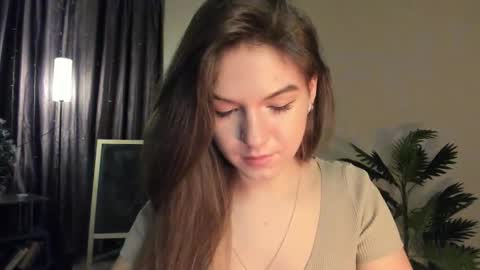 Snapshot of luna_lust_21 chatting on January 9, 2026, 5:54 am Luna online show from January 9, 2026, 5:54 am