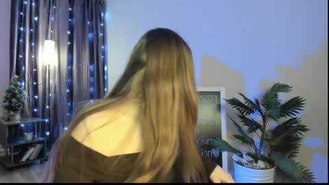 Snapshot of luna_lust_21 chatting on January 13, 2026, 4:18 am Luna online show from January 13, 2026, 4:18 am