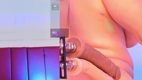 Snapshot of luna_monroe_ chatting on April 21, 2026, 10:54 am online show from April 21, 2026, 10:54 am