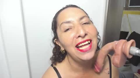 luna_naughty1 online show from January 12, 2026, 10:37 pm