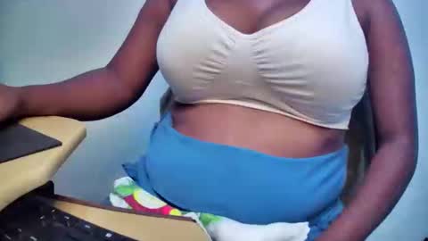 Snapshot of luna_naughty22 chatting on February 16, 2026, 2:02 pm luna online show from February 16, 2026, 2:02 pm