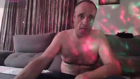 Luna online show from October 18, 2025, 3:35 pm