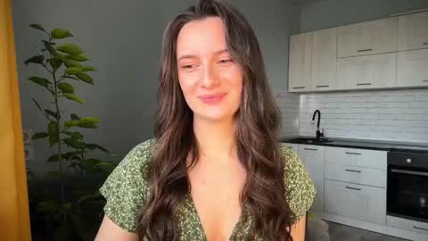 Snapshot of luna_raee chatting on September 25, 2025, 7:12 am luna_raee online show from September 25, 2025, 7:12 am