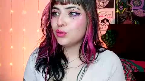 MISS LUNA  online show from December 15, 2024, 12:07 am