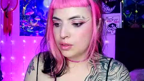 MISS LUNA  online show from February 24, 2025, 3:23 am