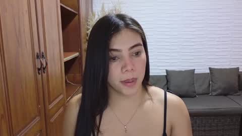luna_rousse26 online show from May 29, 2026, 2:26 pm