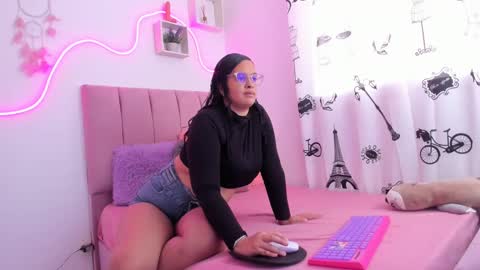 Snapshot of luna_sh chatting on October 4, 2025, 9:46 pm luna online show from October 4, 2025, 9:46 pm