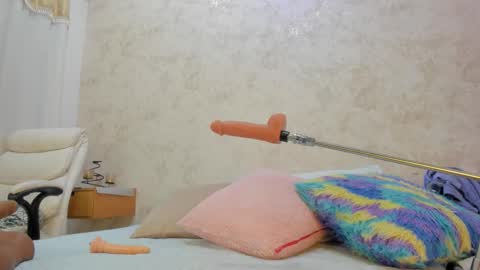 Snapshot of luna_shea chatting on February 25, 2026, 11:42 am Luna online show from February 25, 2026, 11:42 am