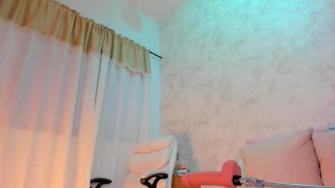 Snapshot of luna_shea chatting on March 1, 2026, 11:34 am Luna online show from March 1, 2026, 11:34 am