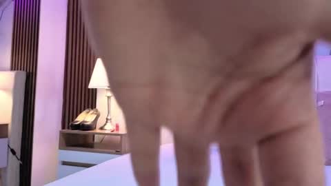  A M M Y  online show from October 18, 2025, 12:17 pm