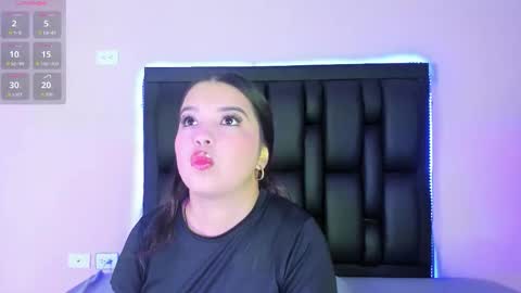 Luna  online show from November 14, 2025, 12:15 pm