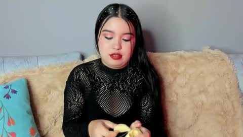 Snapshot of luna_sweeett_ chatting on February 11, 2026, 8:58 pm Luna online show from February 11, 2026, 8:58 pm