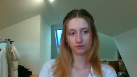Snapshot of luna_xsensual chatting on January 3, 2025, 7:38 am L U N A online show from January 3, 2025, 7:38 am