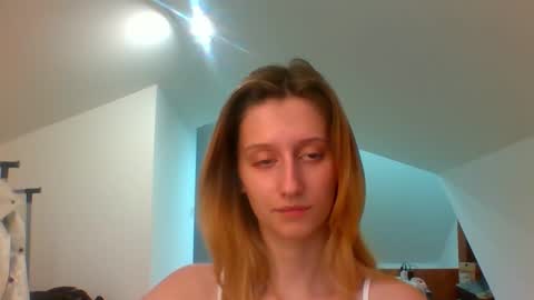 Snapshot of luna_xsensual chatting on January 10, 2025, 2:55 pm L U N A online show from January 10, 2025, 2:55 pm