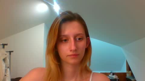 Snapshot of luna_xsensual chatting on January 10, 2025, 6:38 pm L U N A online show from January 10, 2025, 6:38 pm