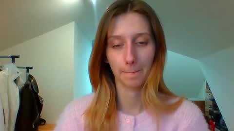 Snapshot of luna_xsensual chatting on February 7, 2025, 2:47 pm L U N A online show from February 7, 2025, 2:47 pm