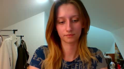 Snapshot of luna_xsensual chatting on February 12, 2025, 4:11 pm L U N A online show from February 12, 2025, 4:11 pm