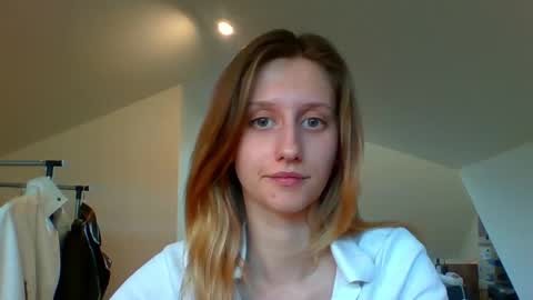 Snapshot of luna_xsensual chatting on February 14, 2025, 3:05 pm L U N A online show from February 14, 2025, 3:05 pm