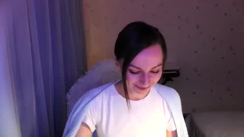 Snapshot of lunaa_bluee chatting on October 26, 2025, 5:19 pm lunaa_bluee online show from October 26, 2025, 5:19 pm