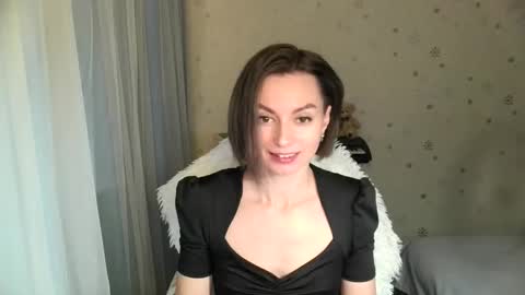 lunaa_bluee online show from December 21, 2025, 9:55 pm