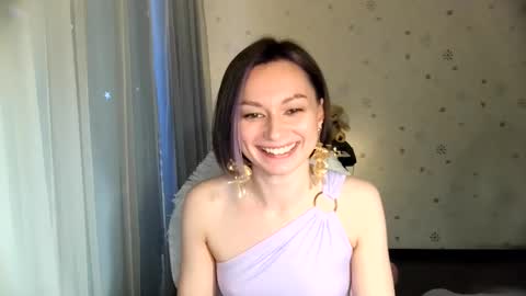 lunaa_bluee online show from May 25, 2026, 6:47 pm