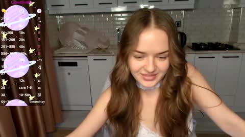 Snapshot of lunaaaura chatting on March 24, 2026, 3:17 pm Sophia online show from March 24, 2026, 3:17 pm