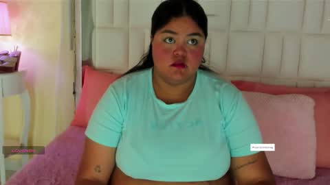 Snapshot of lunaablaze chatting on November 8, 2025, 12:38 pm lunaablaze online show from November 8, 2025, 12:38 pm