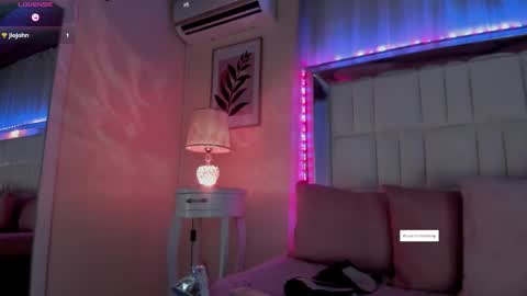 Snapshot of lunaablaze chatting on November 14, 2025, 4:38 pm lunaablaze online show from November 14, 2025, 4:38 pm