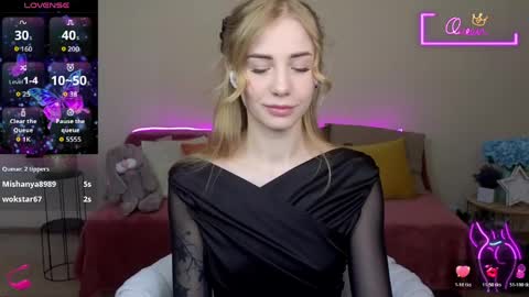 Snapshot of lunabelli chatting on April 24, 2026, 7:22 am LunaBelli online show from April 24, 2026, 7:22 am
