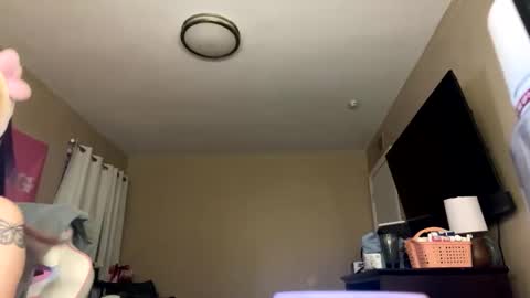 Snapshot of lunablackafterdark chatting on February 21, 2026, 5:19 am lunablackafterdark online show from February 21, 2026, 5:19 am