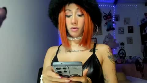 lunacristal_moon online show from July 5, 2026, 1:18 pm