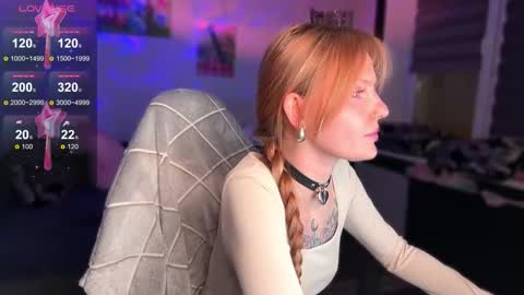 Snapshot of lunacyy chatting on January 14, 2026, 8:25 pm Britney online show from January 14, 2026, 8:25 pm