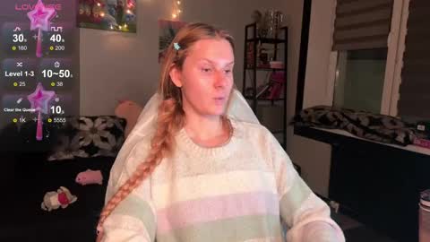 Snapshot of lunacyy chatting on February 3, 2026, 7:19 pm Britney online show from February 3, 2026, 7:19 pm