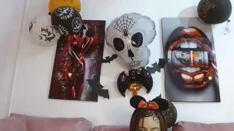 Snapshot of lunaembercs chatting on October 30, 2025, 3:13 pm Luna online show from October 30, 2025, 3:13 pm