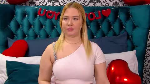 Snapshot of lunahouston chatting on February 13, 2026, 4:14 pm LunaHouston online show from February 13, 2026, 4:14 pm